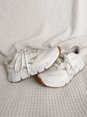 Reebok Zig Dynamica Sneakers Women’s 6 - Cream/Gum